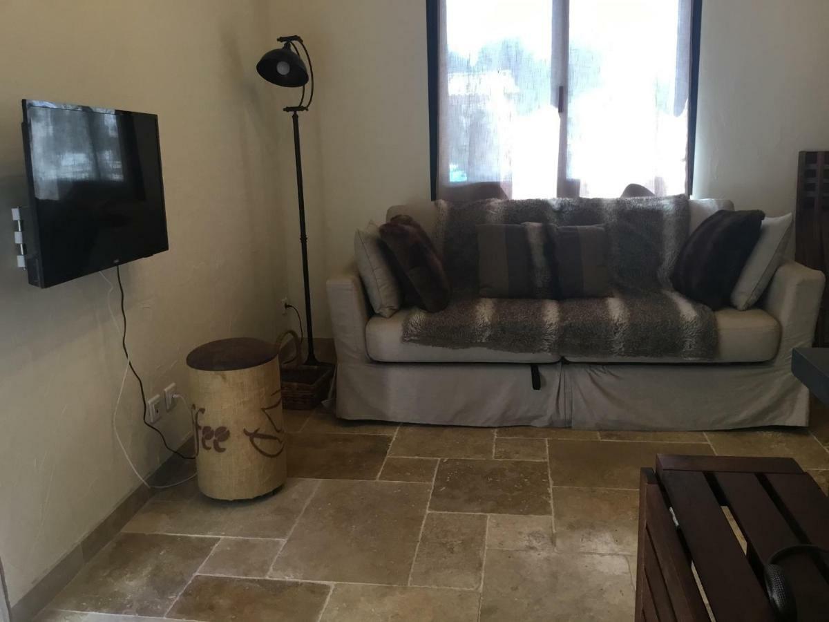 Mas De Nonin St Remy De Provence Guest house